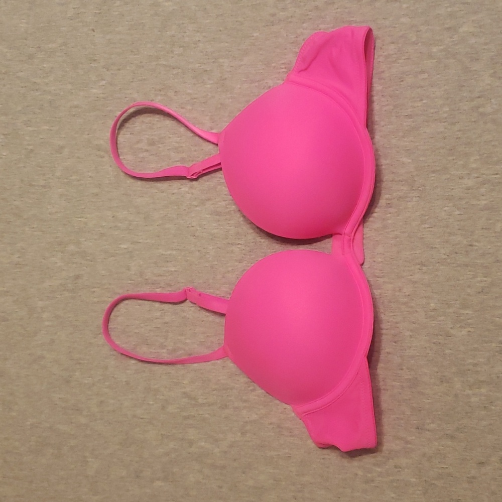 Victoria's Secret Pink Push-up Bra
